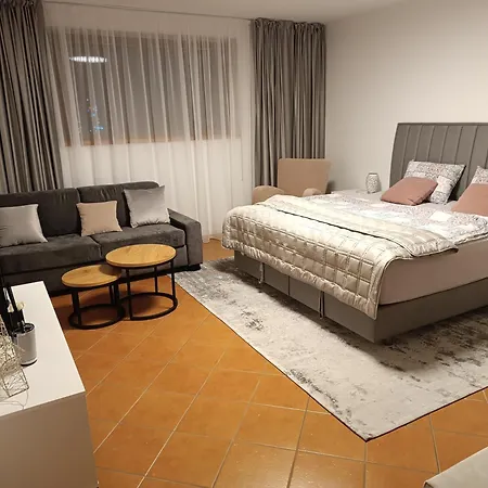 3 Bathrooms Mimi Apartmán